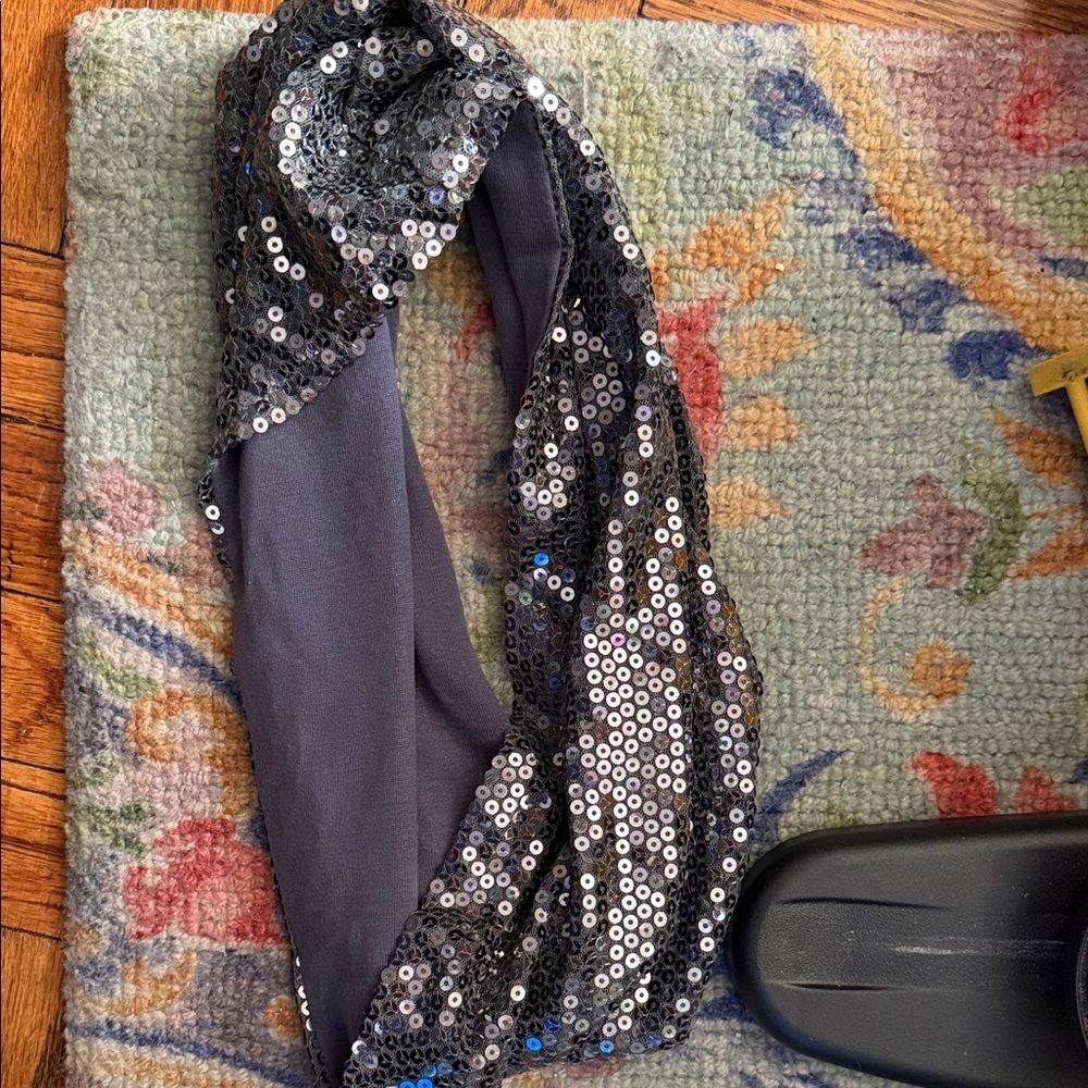 charlotte russe Elegant Gray Sequin Scarf